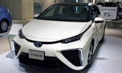 新型車展示